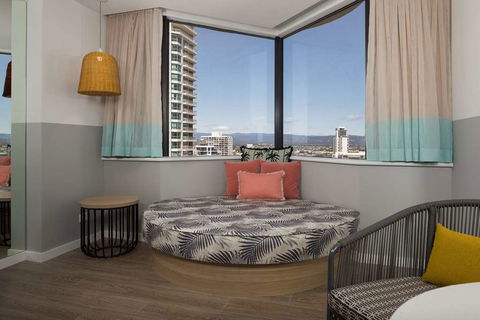 QT Gold Coast - Accommodation Kalgoorlie 5