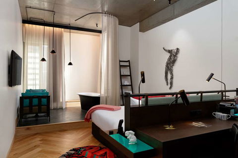 QT Melbourne - Accommodation Kalgoorlie 7