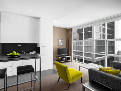 Mantra 100 Exhibition - Accommodation Kalgoorlie 2