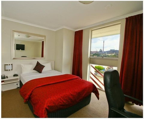 Isa Hotel - Accommodation Kalgoorlie 2