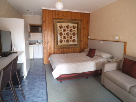Yarragon Motel - Accommodation Kalgoorlie 0
