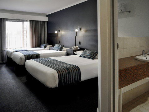 Ibis Styles Adelaide Manor - Accommodation Kalgoorlie 1