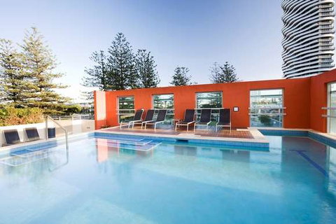 Mantra Broadbeach on the Park - Accommodation Kalgoorlie 2