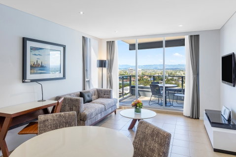 Meriton Suites Broadbeach - Accommodation Kalgoorlie 2