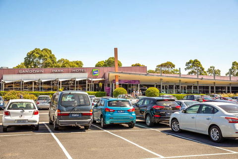 Nightcap at Sandown Park Hotel - Accommodation Kalgoorlie 0