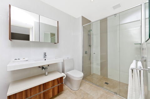 Astra Canberra Manhattan - Accommodation Kalgoorlie 5