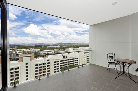 Astra Canberra Manhattan - Accommodation Kalgoorlie 8