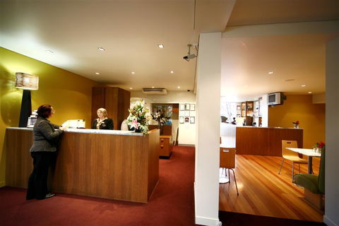 Best Western Plus The Tudor-Box Hill - Accommodation Kalgoorlie 0
