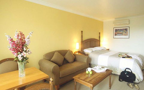Best Western Plus The Tudor-Box Hill - Accommodation Kalgoorlie 2