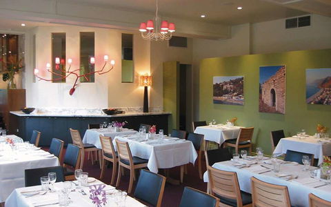Best Western Plus The Tudor-Box Hill - Accommodation Kalgoorlie 10