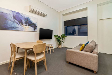 Terminus Apartment Hotel, Ascend Coll - Accommodation Kalgoorlie 2