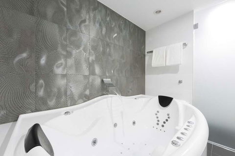 Avenue Hotel Canberra - Accommodation Kalgoorlie 3