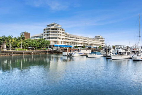 Shangri-La Hotel, The Marina - Accommodation Kalgoorlie 0