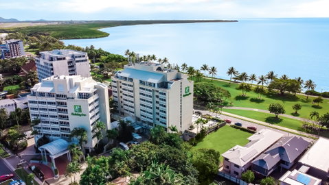Holiday Inn Cairns Harbourside - Accommodation Kalgoorlie 2