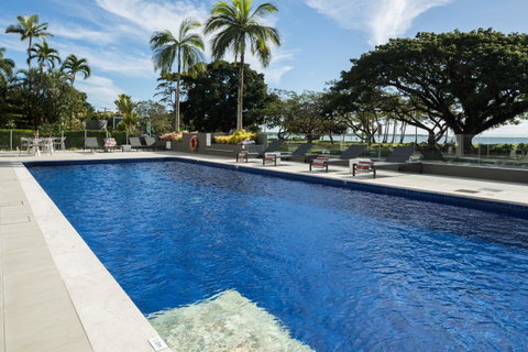 Holiday Inn Cairns Harbourside - Accommodation Kalgoorlie 6