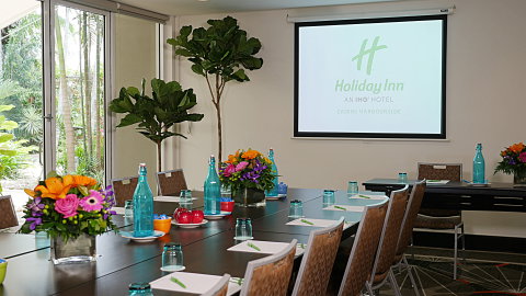 Holiday Inn Cairns Harbourside - Accommodation Kalgoorlie 10