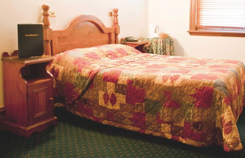 O'Malleys Hotel - Accommodation Kalgoorlie 1