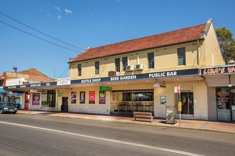 Nightcap at Regents Park Hotel - Accommodation Kalgoorlie 0