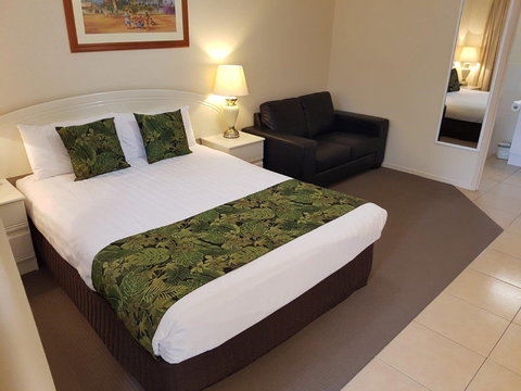 The Palms Motel, Chinchilla - Accommodation Kalgoorlie 2