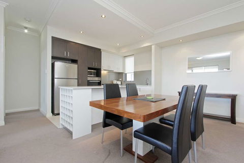 Zappeion Apartments - Accommodation Kalgoorlie 1