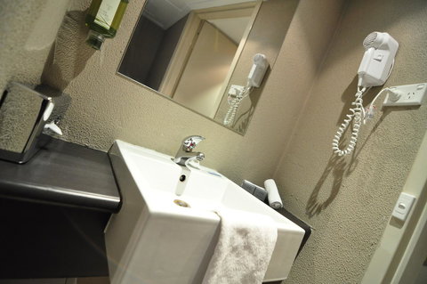 Pavilion On Northbourne - Accommodation Kalgoorlie 21