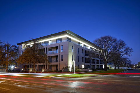 Knightsbridge Canberra - Accommodation Kalgoorlie 0