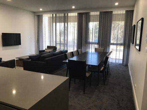 Knightsbridge Canberra - Accommodation Kalgoorlie 35