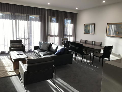 Knightsbridge Canberra - Accommodation Kalgoorlie 33