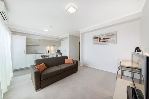 Abode Tuggeranong - Accommodation Kalgoorlie 4