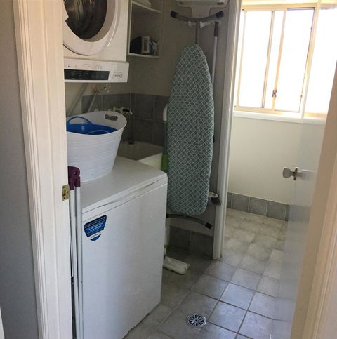 Finches Canberra - Accommodation Kalgoorlie 21