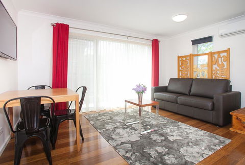 One Of A Kind Apartments - Accommodation Kalgoorlie 43