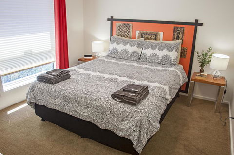 One Of A Kind Apartments - Accommodation Kalgoorlie 13