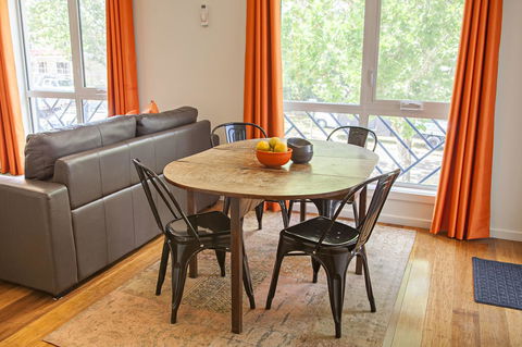 One Of A Kind Apartments - Accommodation Kalgoorlie 5
