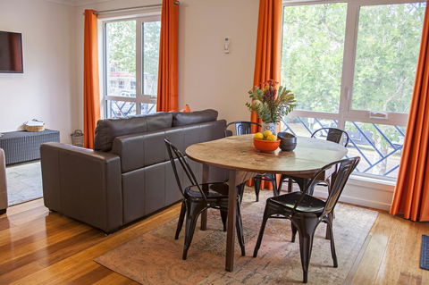One Of A Kind Apartments - Accommodation Kalgoorlie 4