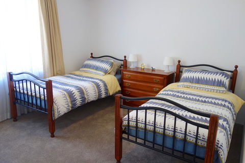 Kingston Comfy Apartment - Accommodation Kalgoorlie 2