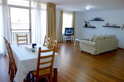 Kingston Comfy Apartment - Accommodation Kalgoorlie 4