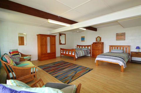 Bally High, 20 Dulconghi Street - Accommodation Kalgoorlie 3