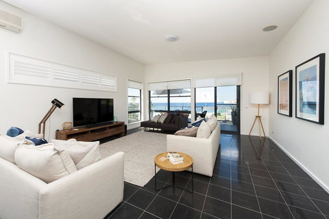 Mollymook Beachfront Penthouse 9 - Accommodation Kalgoorlie 1