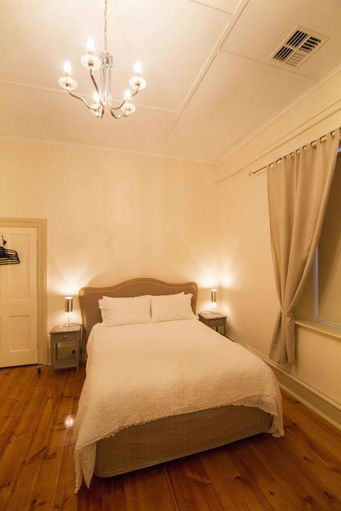 Wellington Courthouse - Accommodation Kalgoorlie 1