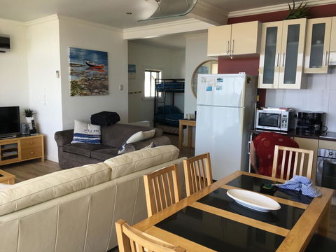 Crystal Blue Apartment - Accommodation Kalgoorlie 23