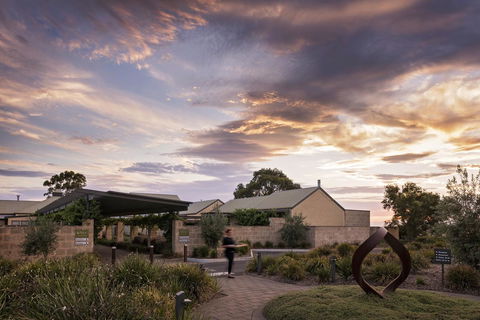 The Louise - Accommodation Kalgoorlie 1