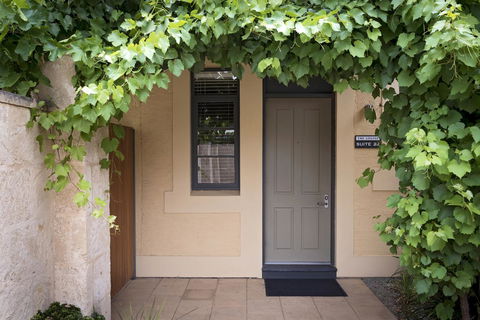 The Louise - Accommodation Kalgoorlie 34