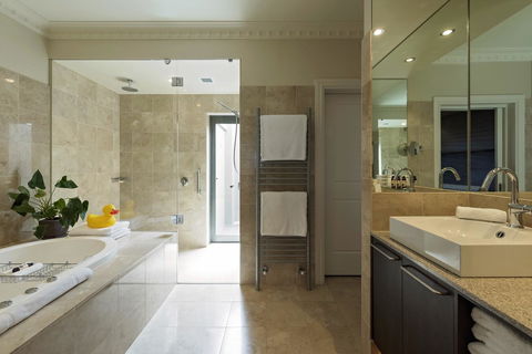 The Louise - Accommodation Kalgoorlie 33