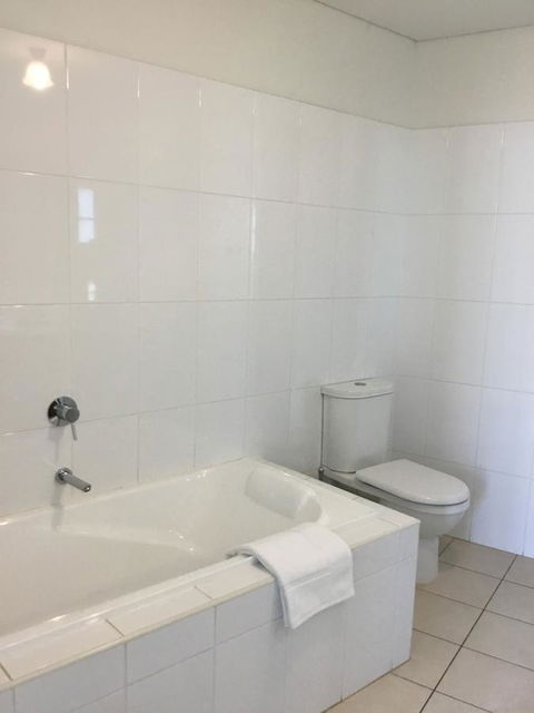 Wallaroo Marina Waterfront Luxe Apartment - Accommodation Kalgoorlie 19