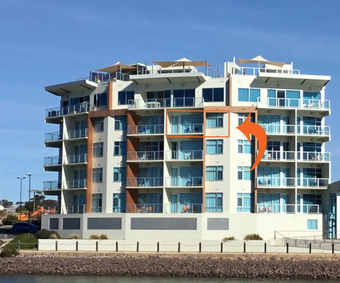 Wallaroo Marina Waterfront Luxe Apartment - Accommodation Kalgoorlie 0