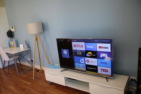 Beachside Luxury Apartments One & Two Bedroom In Beachfront Oaks Pier Building - Accommodation Kalgoorlie 9