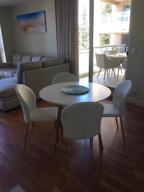 Beachside Luxury Apartments One & Two Bedroom In Beachfront Oaks Pier Building - Accommodation Kalgoorlie 18