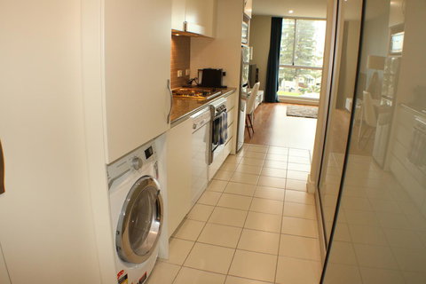 Beachside Luxury Apartments One & Two Bedroom In Beachfront Oaks Pier Building - Accommodation Kalgoorlie 6