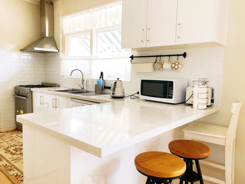 Beautiful Garden House - Accommodation Kalgoorlie 15