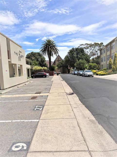 Hi 5 Glenelg Studio Apartment - Accommodation Kalgoorlie 16
